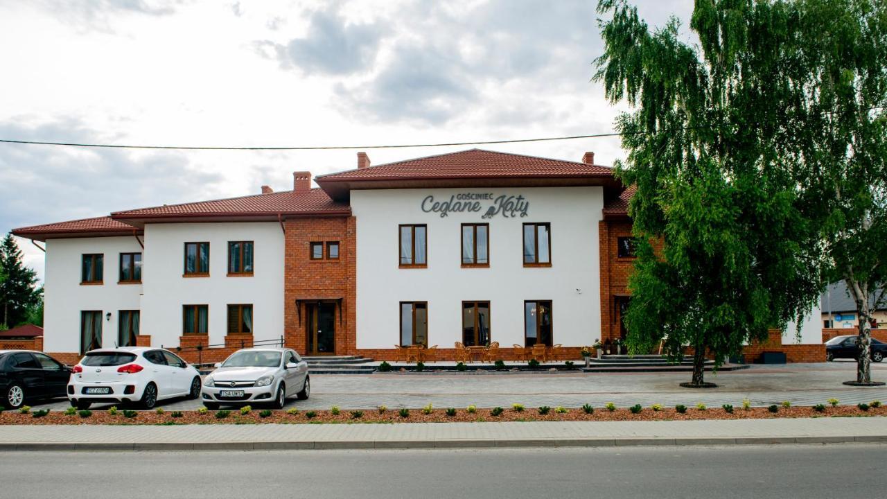 Gosciniec Ceglane Katy Hotel Dwikozy ภายนอก รูปภาพ